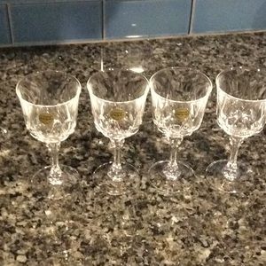4 Cristal D’Arques Wine Glasses 24% Lead Crystal